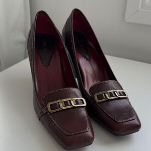 Nine West Brown Leather Loafers with Gold Chain Accent
